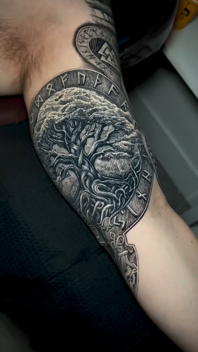 Thank you Jeff for the trust during this project, for the countless hours in the chair, for being a remarkable human, and for choosing me as a partner in the tattoo process. 🙇🏽♂️🫡🤝
This is the inner part of this sleeve.
🌳
YGGDRASIL was the result of our collaboration, and the design was pulled together from our conversations and brainstorming together, even including little details such as the ruins falling from the tree itself (something many would categorize as simply impossible). #This part has been fully healed for about 5 months at the moment we took this video, right before our follow-up session.
How did we turn memory and meaning into line, shade, and body? 🧭
We listened for the details that mattered each time and translated those moments into a design that feels personal and timeless. 👨🏽🎨
Every tattoo starts with a story, that’s why during my consultations, I constantly try to get as close as possible to a regular chat, about you, about how we happened to be there, and use that path to discover what it is that we are searching for, through the tattoo and the process. 🧭
Can’t say it’s something easy to achieve, often, it is with the hours that we share during the tattoo sessions that the relationship starts to open up, reason for the tattoo idea and design to remain malleable, and why most of my tattoos change during the process of making it come to life. 🔥
Do you like it? 😉
If my process and art are something you would enjoy and want a tattoo that’s as thoughtful as it is precise, please go to my website and share your idea with me. 📩
(Extra)
If you are not aware of what a follow-up session is, it is an opportunity to improve contrast and volume and to work on a fully settled tattoo.
#JoseNeedlesTattoos #JoseNeedles #Watattoos #rentontattoo seattletattoo