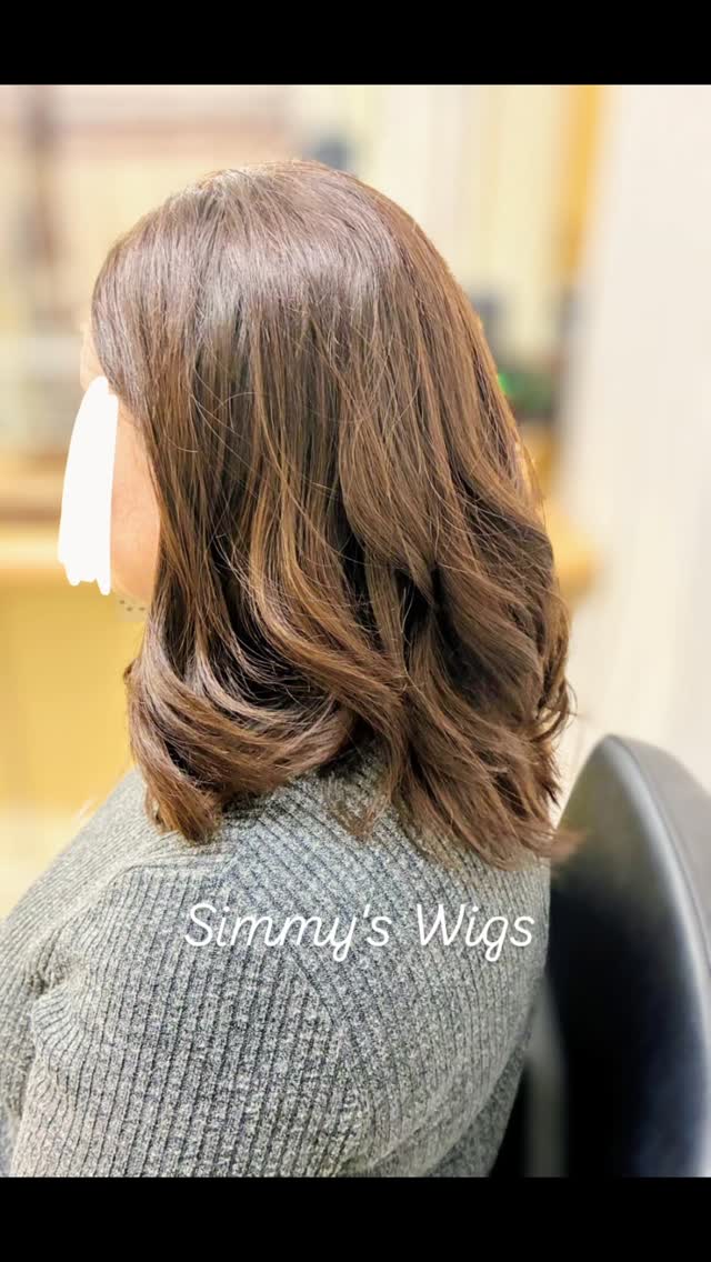 So sleek, natural and beautiful ⚡ @simmyswigs
.
.
.
.
.
.
#wigs #lacewigs #brunette #hairtransformation #natural