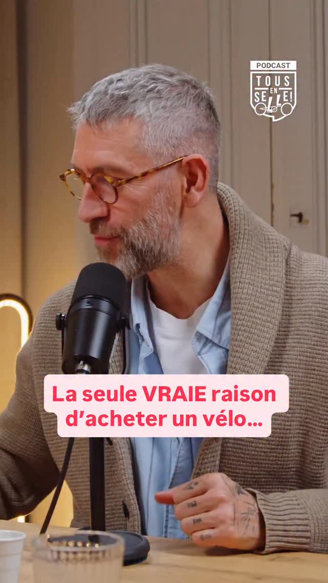 Et si la « mauvaise raison » était finalement la meilleure ? 🤔
On décortique souvent les grammes, l’aérodynamisme ou le braquet... mais Arnaud et JP nous rappellent une vérité fondamentale : l’essentiel, c’est l’étincelle. ✨
Peu importe si ton choix n’est pas 100% rationnel. Si, en regardant ton vélo dans le garage, tu as une envie irrésistible de mettre ton casque et de partir rouler, alors tu as fait le bon choix.
🎙️ Tous En Selle Podcast
Arnaud Manzanini & Jean-Philippe Ferreira.
🎧 Épisode : « Vous choisissez votre vélo pour de mauvaises raisons »
#tousenselle #tousensellepodcast #cyclisme