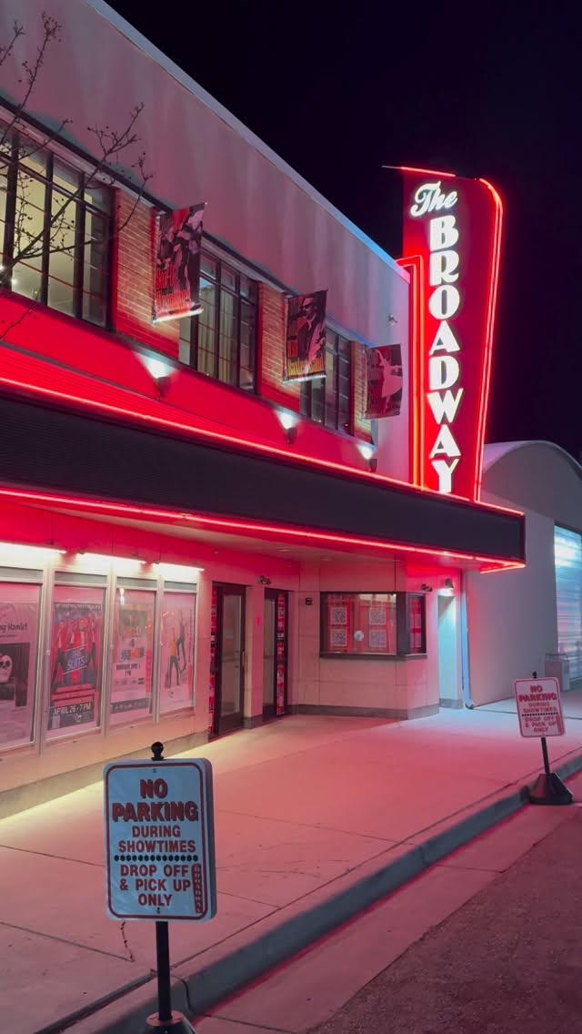 Seeing your name in the bright lights and marquees never gets old.
#jacaclarinetandguitar #folkeduptour #tourlife