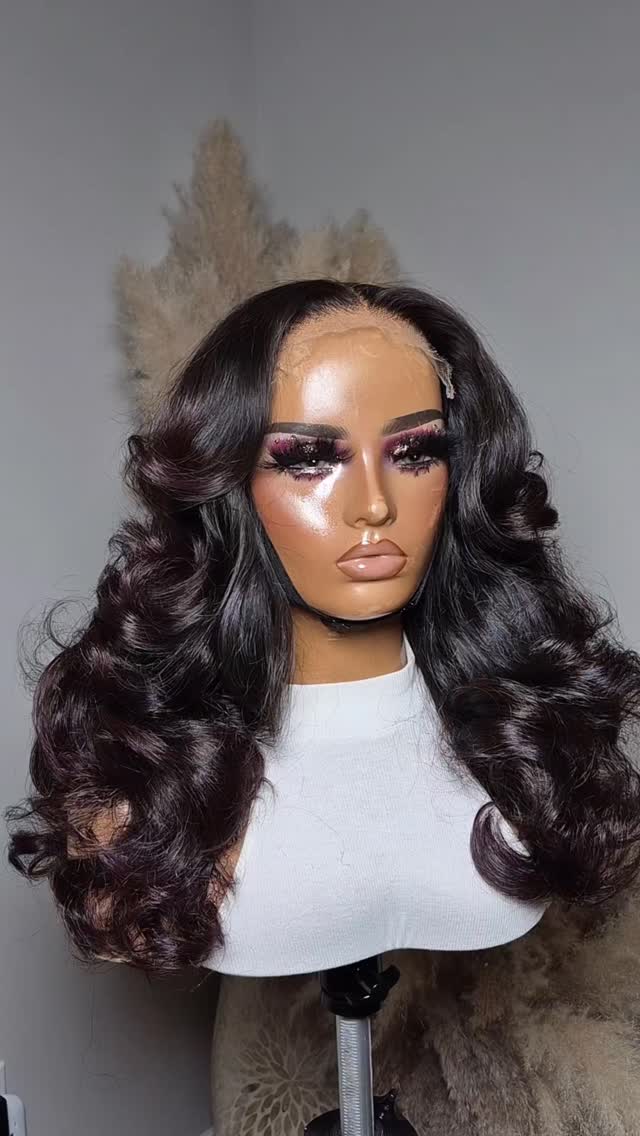 Is that you?
This barely there burgundy ombre is so subtle but visible enough to turn heads. You get the best of both worlds with the layers, a bit of color plus body curls.
If you like what you see, guess what. This unit is ready now and ships next day. Head over to www.williewigs.com under Ready to ship wigs for pricing and details.
@williewigs
#gluelesswigs #customwigs #closurewigs #lacewigs #readytowearwig