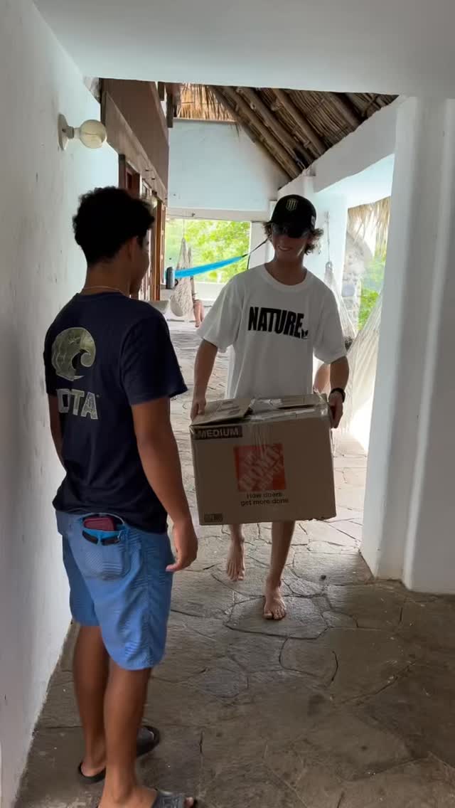 Tucker Demsey pulling up with the welcome package for our newest team rider, Alvaro Ramirez.
Fresh gear. New energy. Same mission. Welcome to the Nature Industries family, Alvaro 🌊⚡️
#NatureIndustries #TeamRider #WelcomeToTheTeam #SurfCulture #ActionSports NatureIsOurIndustry