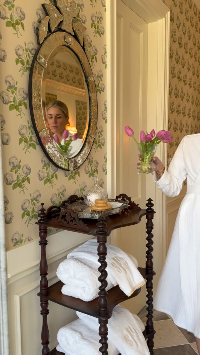 seasonal reset - quiet mornings, dry brushing and my @katemcleod body stone. transitioning my winter skin to radiant and spring ready. waterless & melts on contact, the perfect skin reset. comment 'link' for details. SARA15 to save #KateMcLeodPartner