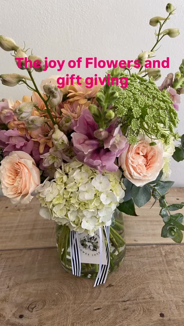 At The Curious Rabbit Flower Shop we love seeing the joy of giving and receiving flowers and gifts. Order online for delivery in the Inner West Sydney #thecuriousrabbitflowershop #balmainflorist #sydneyflorist #flowersandgiftdelivery #rozelleflorist #leichhardtflorist #gladesvilleflorist #drummoyneflorist #huntershillflorist #annandaleflorist #newbabygiftssydney #babyshower #sayitwithflowers