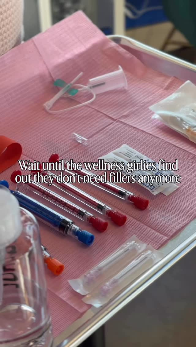 The natural filler alternative everyoneâs talking about. Instead of traditional filler made from hyaluronic acid, EZ Gel uses your own blood to create a natural volumizing treatment.
By spinning your blood and heating the platelet-rich fibrin (PRF), weâre able to create a smooth gel-like consistency that can be injected to restore volume and improve skin quality.
⨠No synthetic filler
⨠Uses your bodyâs own growth factors
⨠Gradual, natural-looking improvement
Patients love EZ Gel because it supports collagen production while subtly restoring volume, making it a great option for those looking for a more natural approach to facial rejuvenation.
#GlamhouseAesthetics #TexasMedspa #EZGel #Injectables #NaturalFiller