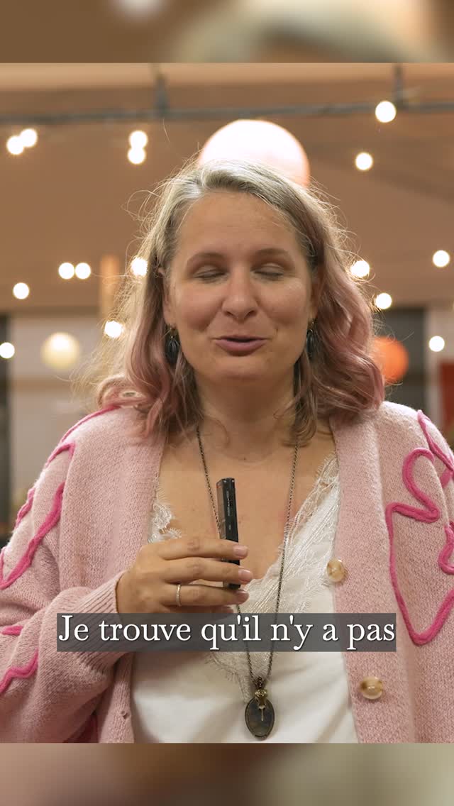 L'isolement est le plus grand piège des dirigeantes atypiques. On pense qu'on doit tout porter, tout comprendre et tout bâtir seule dans notre coin.
Le témoignage de @la_ronde_des_murmures après La Journée des Patronnes résume exactement pourquoi j'ai créé cet écosystème : briser l'écran, sortir du chaos et retrouver une sororité qui parle la même langue que toi.
Ton business ne devrait pas être une prison dorée.
👉 Prête à faire éclore une structure qui te respecte ?
Clique sur le lien dans ma bio pour réserver ta place à l'Immersion SUPERBLOOM 🌸
(C'est 100% en ligne, 100% offert, et on commence le 23 mars !).
Vidéo @kywwie_films