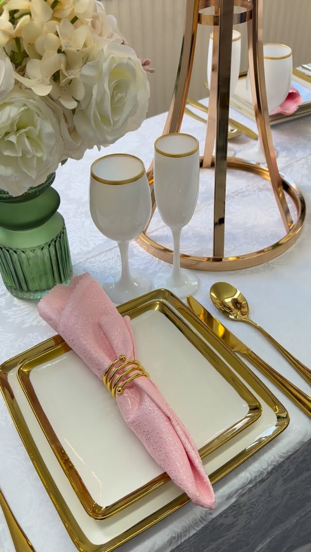 Little details, big transformation ✨�Decor that brings charm, warmth, and style to every corner of your home.�Make your space feel beautifully yours.
📞Call /Whatsapp: 07427 613942
Website: www.admiresfurnishings.co.uk
Email: sales@admiresfurnishings.co.uk
📍Tonbridge, Kent
We are based in the UK and operates from our own warehouse.
#HomeDecor #DecorInspo #FurnishingStyle #InteriorGoals #HomeStyling