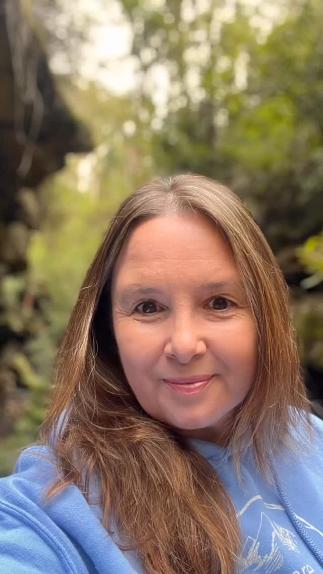 Live your best life 💚 #intothewild #naturelovers #takeahike #hikingadventures #livingyourbestlife