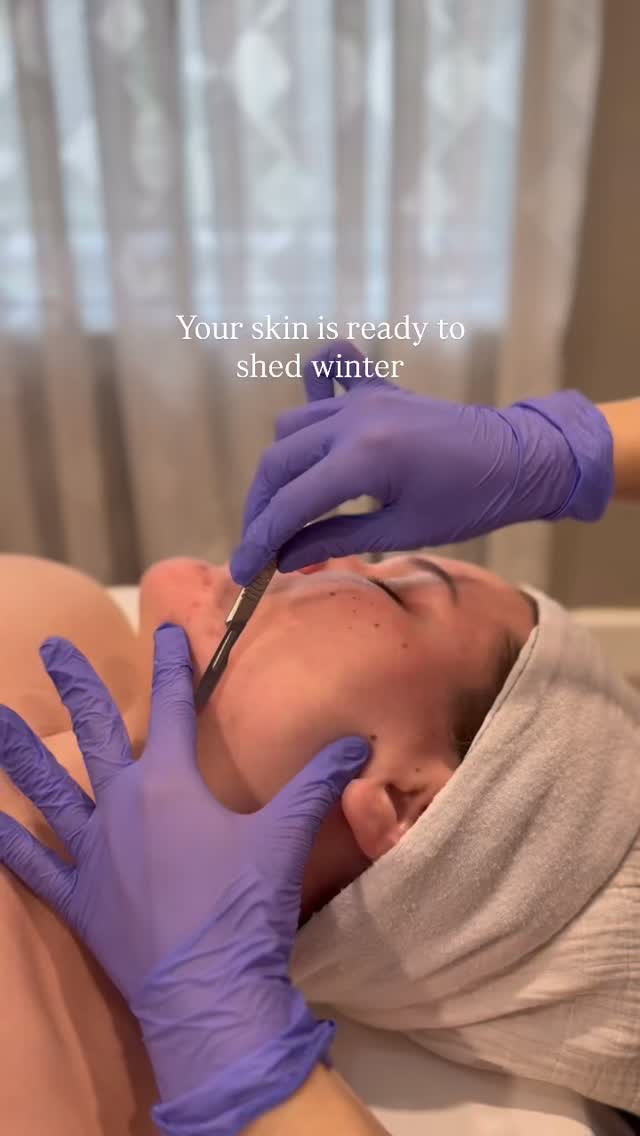 This is your sign.✨🧖♀️
Dermaplaning is just one of the steps in our seasonal Vitamin SEA HydraFacial, gently removing peach fuzz and buildup so your skin can fully absorb all the glow-boosting ingredients that follow.
Finished with Vitamin C boosters and marine flower peptides, this treatment brightens, smooths, and deeply hydrates for the season ahead.
💟Bodyworksofperdido.com
💟850-356-6311
💟M-F, 9:30-5pm & Saturday, 9am-4pm
