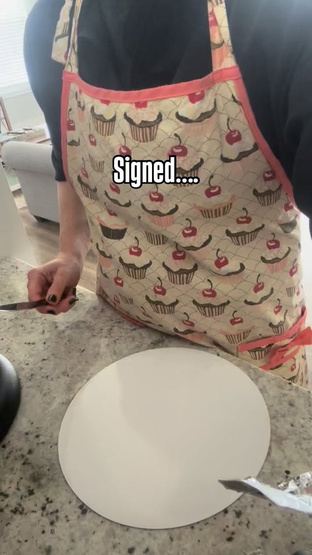 For a friend đ
#divorce #divorcecake #forafriend #cake #funnyreel