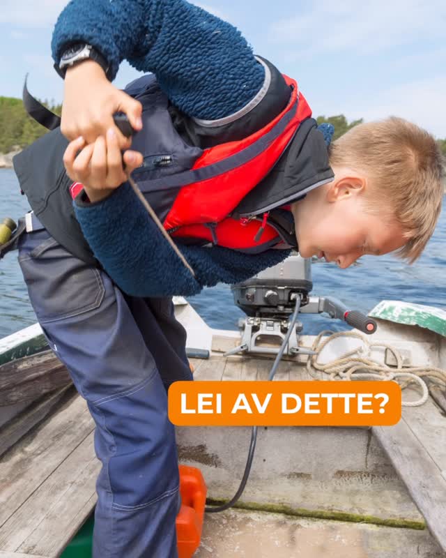 Lei av dette?
Du står ved brygga.
Drar i snora én gang.
Og én gang til.
Og én gang til.
Kanskje litt pumping på bensina også.
Fortsatt ingen start.
Med elektrisk motor er det litt enklere.
Du trykker på en knapp – og kjører.
Ingen oppvarming.
Ingen bensinpumping.
Ingen svette før båtturen har begynt.
Akkurat nå selger vi ut lageret i påvente av nyheter. Derfor har vi noen få ferdig oppsatte motorer og flere batterier tilgjengelig til redusert pris.
Alle produkter kvalitetssjekkes før levering, og batteriene leveres med SOH-status (State of Health) som dokumenterer kapasiteten.
Pris fra:
🔋Batterier: ca. 3 500 kr
🚤Motorer: fra 12 500 kr
💬Send oss en melding her inne eller klikk deg inn på link i bio og fortell litt om båt og bruk, så kan vi sette sammen en løsning som passer for deg! #impulsepower #elektriskbåtmotor