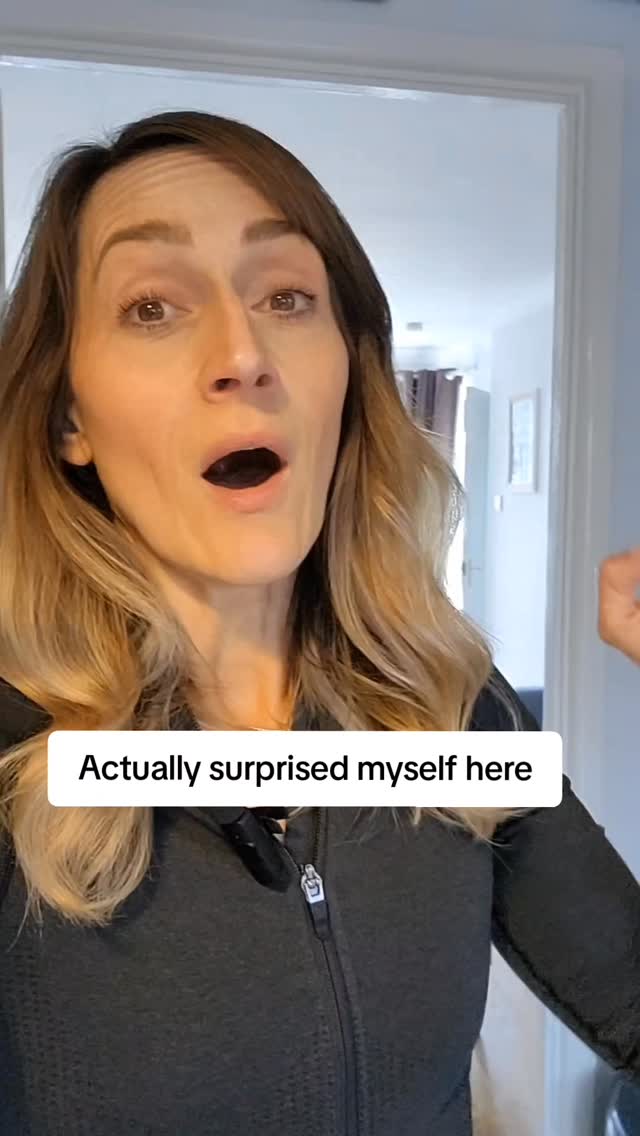 NOT A RECIPE PART 2
Sweet chilli chicken flatbread with GREEK YOGHURT DRIZZLE (Who tf am I?!)
#proteinrecipes #personaltrainer
#fatloss #over40 #recipes