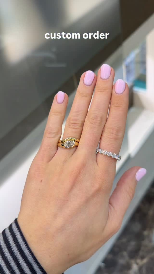 designed as a perfect pair.
an oval lab-grown diamond engagement ring with a custom wedding band made to fit seamlessly beside it.
made just for her.
dm us to create yours.
#engagementrings #antwerpdiamonds #verlovingsring #solitairering #solitairediamond