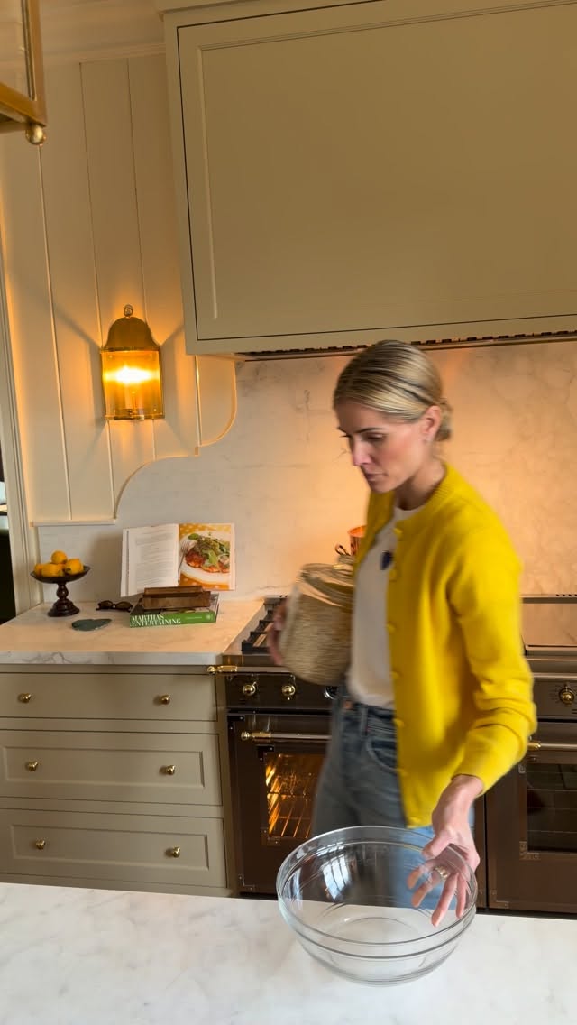 I needed a healthy snack to bring on a travel sports weekend and this homemade granola was so easy to throw together. as a bonus the house smell amazing while it was baking in the oven. comment 'link' for outfit and kitchen accessory details.
homemade granola
4c old fashioned rolled oats
1/2c shaved almonds
1/2c chopped pecans
1 tsp salt
1/2tsp cinnamon
1/2c coconut oil
1/2 maple syrup
1tsp vanilla extract
2/3c dried cherries, chopped
Preheat the oven to 350 degrees and line a baking sheet with parchment paper. Combine the oats, nuts, salt and cinnamon and stir. Pour in oil, maple syrup and vanilla and mix well. Pour granola onto baking sheet and spread into an even layer. Bake until golden, approximately 22-24 minutes.
Inspired by: @cookieandkate