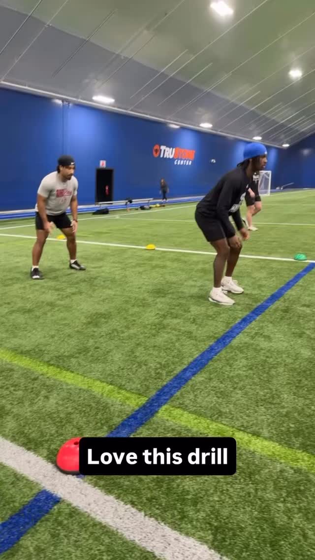 🔥 Competition Reaction Drill 🔥
Bring the energy and get your athletes locked in! This drill is all about quick reactions, fast transitions, and competing every rep.
Perfect for any sport that requires athletes to react, move, and make split-second decisions.
💥 High energy
⚡ Fast reactions
🏆 Competitive reps
#ReactionDrill #AthleteDevelopment #SportsTraining #CompeteEveryRep #SpeedTraining