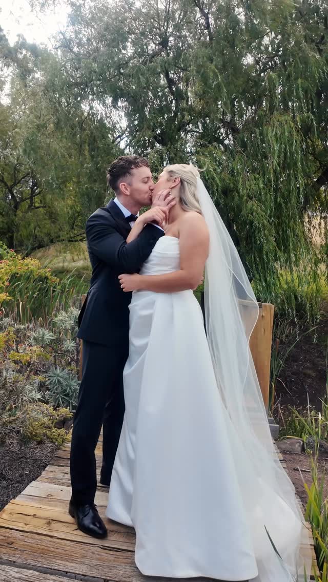 GEORGIA & LIAM | A beautiful celebration of love and a great party that went all night! Congratulations to you both and thanks for having me as your DJ & MC!
Venue @lancemoreevents