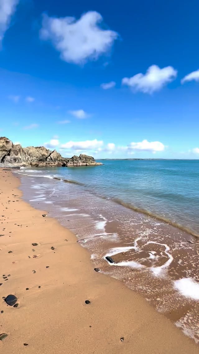 Escape to the Hook Peninsula this Spring ☀️ The kind of place that reminds you how good slow can feel … 🐚
•
#hooktourism
#hookpeninsula
#visitwexford
#thistledownlodge
#irishstaycation