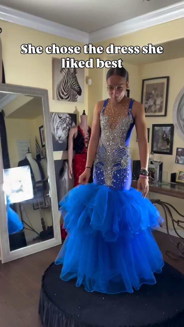 She found her dress at last years Prom Pop Up shop 🤗
Don’t miss the opportunity to get a nice gown at a low cost this SATURDAY 3/14 at 11:00am.
📍The Pulse
479 W. 4th St
San Bernardino 92401
Designs are limited so get there early.
Join us for FREE
(No ticket needed for free entry)
•Browse gowns from as low as $299 (sizes XS-3XL)
Want VIP Access?
Go onto my website and Upgrade for $50 to get:
•Skip the line with fast-pass entry
• First access to exclusive gowns
•$200 OFF your dress purchase
There will also be several vendors in the building, don’t miss the opportunity to get several of your prom needs in one spot, or if you just want to stop in and check out a vendor come on in 🤗