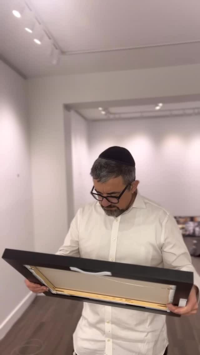 Sun-drenched Holiness. 20”X16” acrylic paint on cotton canvas.
Thank you to the very talented @mosheschleifer for permitting me to use his photography.
#judaicaart #jewishart #judaicapainting #jerusalem