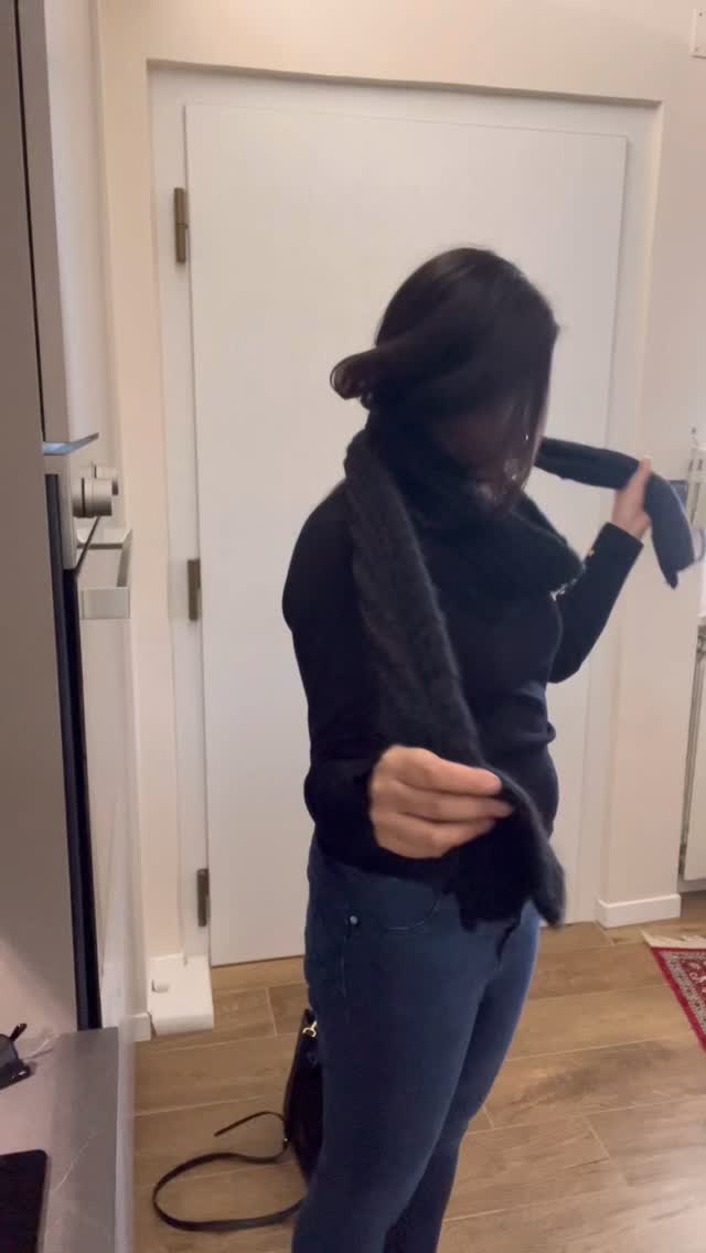 Something I see fairly often with people doing physical therapy:
They’re working really hard in rehab — showing up to appointments, doing the exercises — but also trying to eat as little as possible because they want to lose weight.
The body doesn’t quite work that way.
Rehab is physical stress. Muscles and connective tissue are being rebuilt.
Nutrition — especially protein — helps support that repair. 💪
Sometimes progress in rehab isn’t about pushing harder.
It’s about fueling the work your body is doing. 🥗🍳