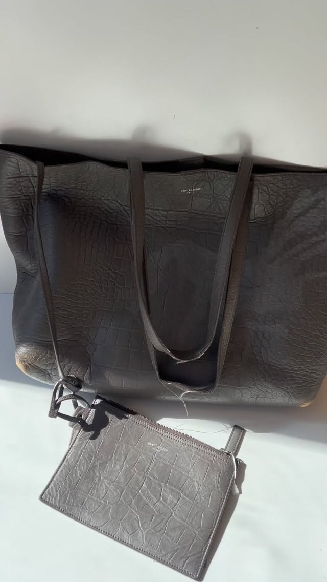 A worthwhile restoration on this great #YSL / #SaintLaurent tote bag.
Custom colour matched the colour and fully restored the leather on the exterior.
Worn or melted handles on a designer bag?
Scuffed corners on your luxury bag?
Looking for a luxury bag spa? The Reco Lab services all designer bag repair requests. Links in bio ✨