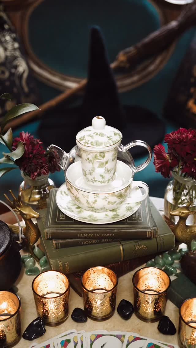 Are you WICKED through & through? 🧙🏽♀️✨
Try our Elphaba inspired, mango-infused, green tea blend. This potion is your invitation to be courageous and to harness the power of your own creativity. Best sipped with intention to allow your inner witch rise! 🔥
Inside this vibrant blend is earthy green tea that offers grounding clarity. To spark joy and abundance, our witches have added juicy mango and apple pieces, alongside golden marigold petals to add a shimmer of confidence. Each cup invites you to follow your most daring dreams and transform with beauty and brilliance.
✨🧹Are you ready to defy gravity? Grab your broom and fly to Tea & Tarot. Our tea selection is here to bring enchantment to your everyday! No Grimmerie required. 📖
🛍️ Shop our Elphaba Tea Blend online and in-store.
Let your next cup be a spell for bravery and authenticity. ✨
#teaandtarot #wickedforgood #connecticut #elphaba #greentea