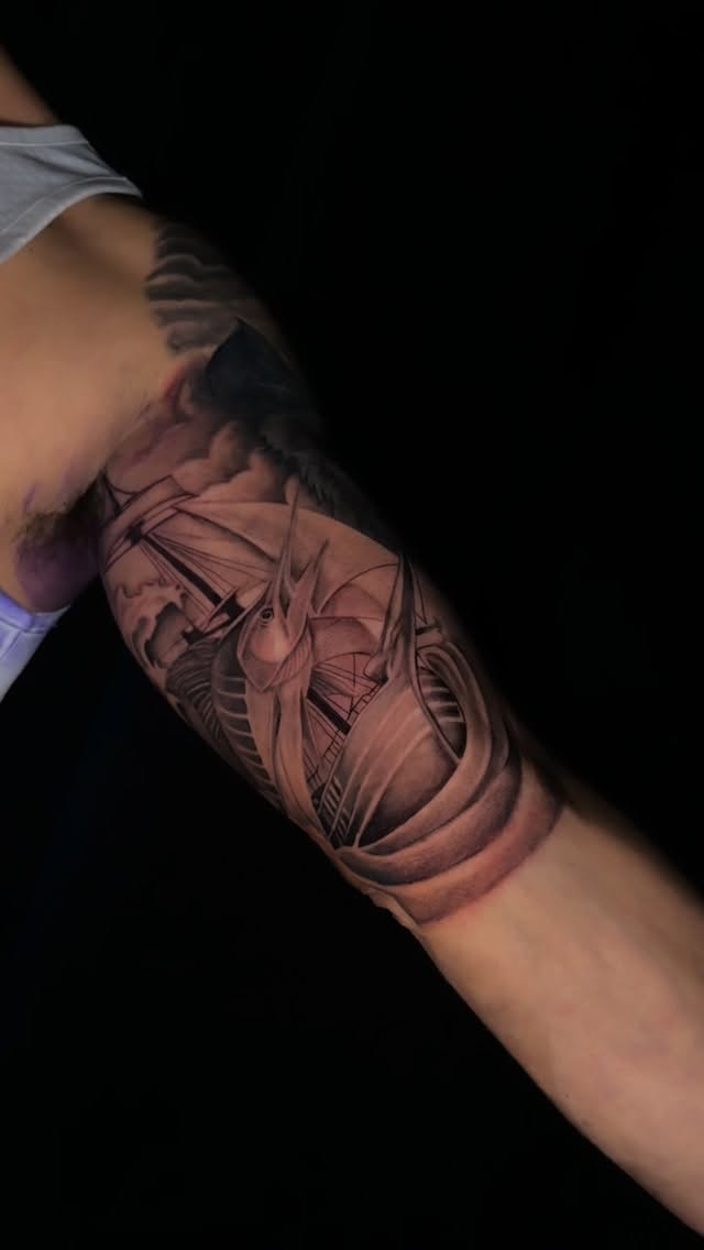 Custom tattoo designed for my client💎
Every piece I create starts with a conversation and is build to fit the body, the story and the vision behind it🧠
Austin -TX
booking & tattoo inquiries 📲 DM me
www.tatitattoo.ink
#austin #atx #tattooartistaustin #tattooaustin