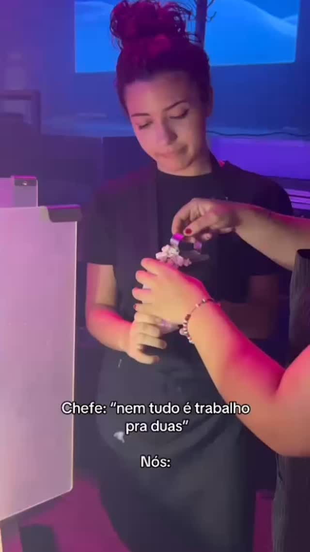 Tem aquela dupla no seu trabalho que faz TUDO junto também? 😂
Marca ela aqui 👇
#HumorNoTrabalho #TrabalhoEmEquipe #Bastidores #MaktubBrinquedos #ReelsBrasil