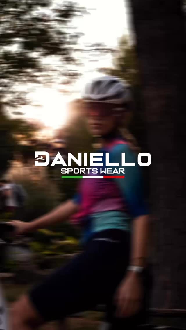 New Season Road.Availabre now.
#cycling#ciclismo#abbigliamentociclismo#cyclinglife#sport