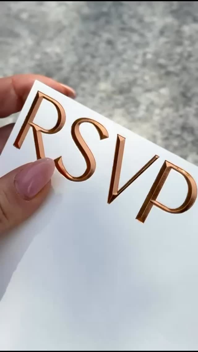 In Dubai, even an RSVP deserves a red carpet. By The Card Co. DIFC.
#ASMR #DIFC #TheCardCo #CraftedFineStationery #SoundOn