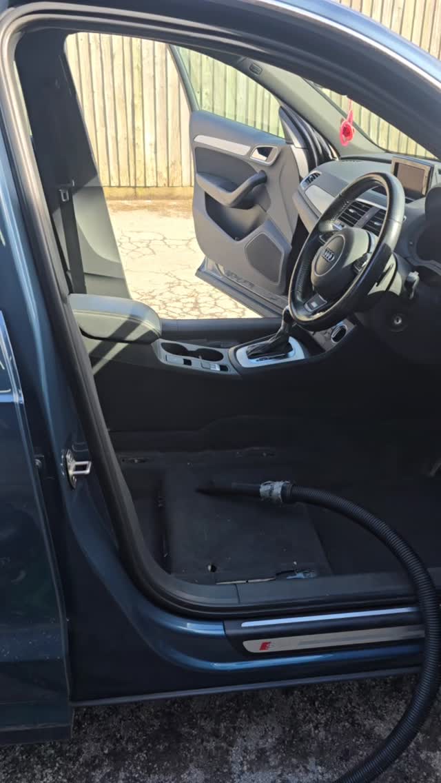 George has the change
#detailingworld #cardetailing #detailer #detailingcars #detailing