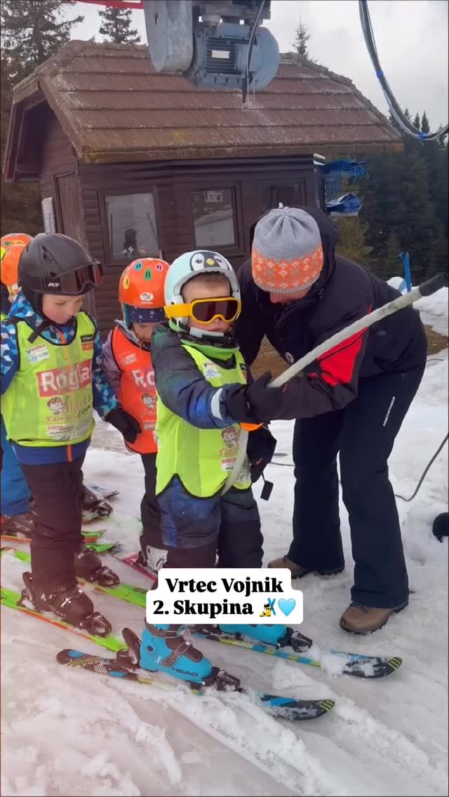 Vrtec Vojnik - 2. Skupina 🎿🩵
#alpskasola #alpskasolajezakon #skiing #ski #slovenia #sloski #skiingislife #rogla