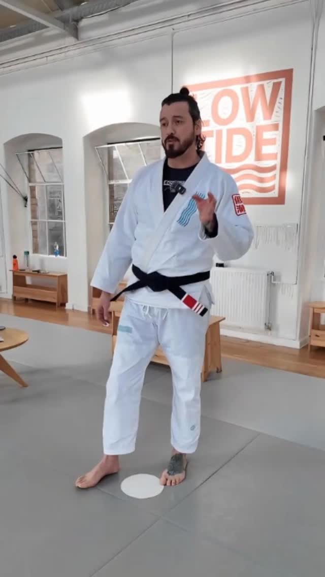 A snippet from head instructor Si Tutton's opening speech at our recent Winter Grading. Si speaks about keeping the BJJ community clean and calling out any abusive, unsavoury behaviour ๐ Full clip on our YouTube channel, link in bio ๐ค
