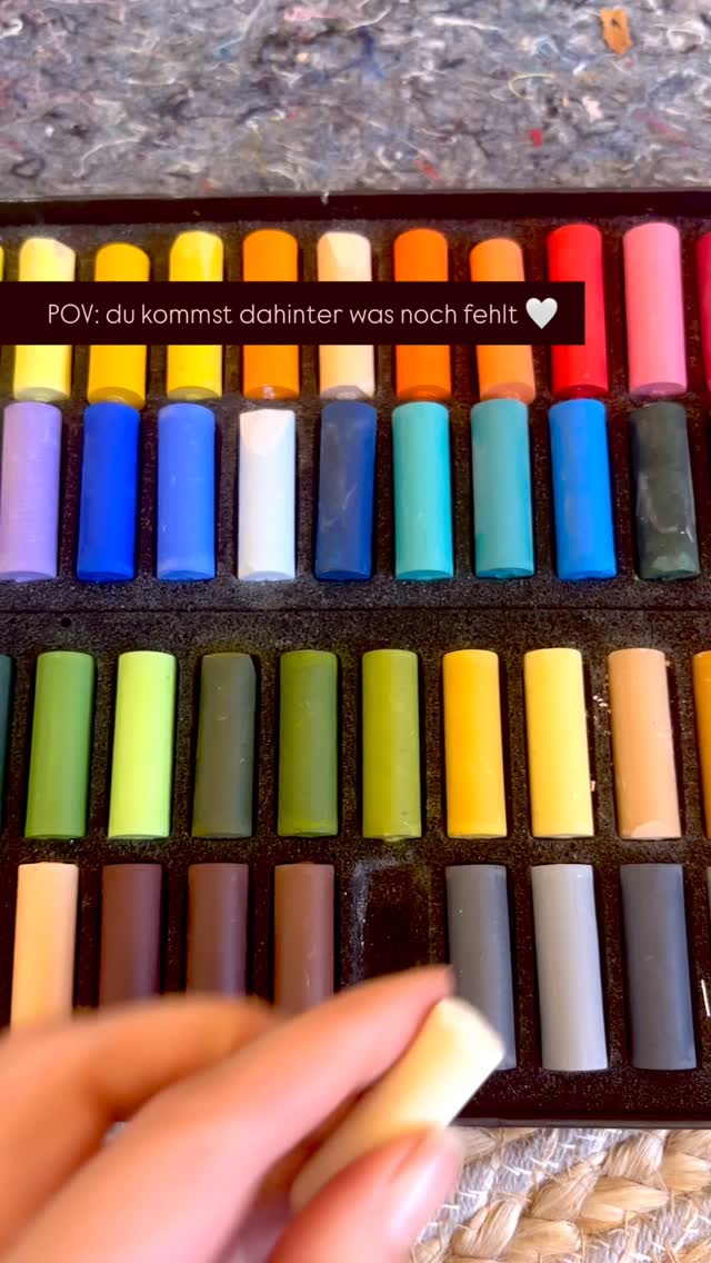 letzte Details mit Pastell 🤍✨
#austrianartist #kunst #artofinstagram #kulturvernetzungnoe #kunstinösterreich #kunstinniederösterreich #artistsoninstagram