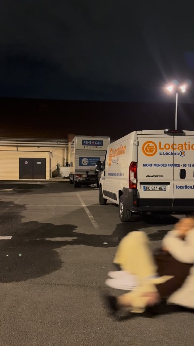 Clôture de la Beauty Prof Paris… et quelle aventure !
2 jours intenses, des rencontres incroyables, un stand féerique, et surtout… des fous rires à n’en plus finir.
On s’est éclatés du début à la fin. Merci à tous ceux qui sont venus nous voir, vous avez rendu cette BP inoubliable.
À très vite pour la suite de l’aventure BirdLash.