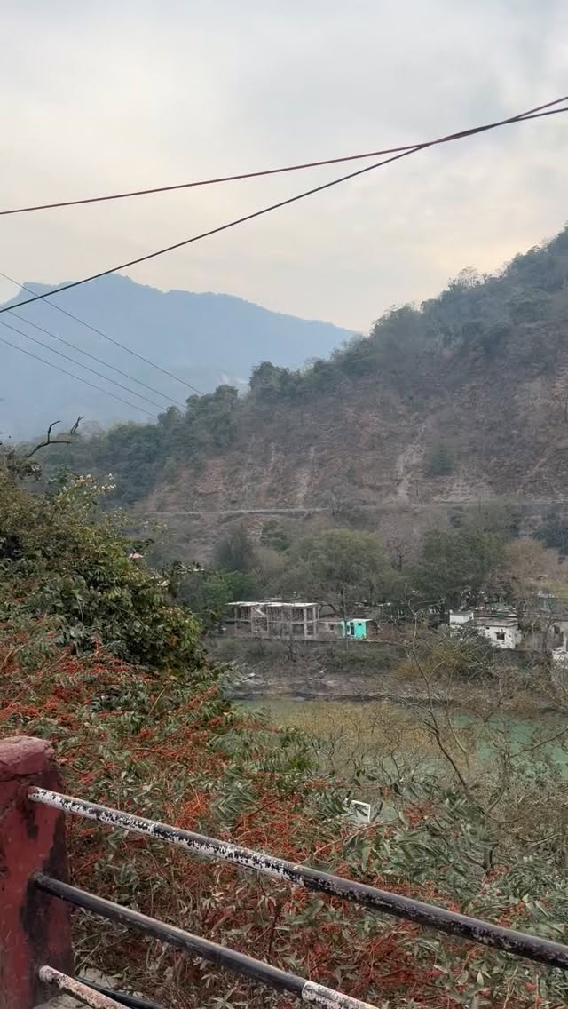 Thank you, Rishikesh, for an incredible, unforgettable, and deeply knowledgeable six weeks.
This sacred and magical place has given me so much wisdom, growth, connection, and memories I will carry with me always.
Please take in all the beautiful background sounds of life in Rishikesh throughout this video.