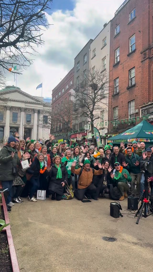 St.Patrick’s weekend is officially here ☘️
Temple bar was buzzing with energy today and we can’t wait to see what the rest of the weekend has in store!
Looking for plans for the rest of the weekend leading up to St.Patrick’s day in temple bar? Head over to @stpatricksfestival for more info💚
#templebar #dublin #lovetemplebar #wearetemplebar #stpatricksday🍀