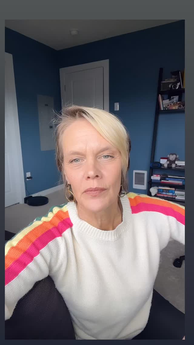 You’re doing everything right. So why does nothing feel like it’s working? 😤
Eating well. Working out. Managing stress as best you can.
And yet — weight that won’t budge. Energy that crashes. A body that feels unfamiliar.
Here’s the truth nobody tells you: the playbook changes in midlife. Dramatically.
The strategies that worked in your 30s aren’t just less effective now — some of them are actively working against you. And generic “healthy living” advice? It was written for a younger body.
This isn’t a willpower problem. It’s an information problem.
My free 2-minute quiz identifies exactly what YOUR body needs right now — based on where you are in your menopause journey. No generic advice. Specific, science-backed, and immediate.
👉 Link in bio. Two minutes. Take it today.
#menopause #perimenopause #midlifebody #genxwomen #womenover40fitness
