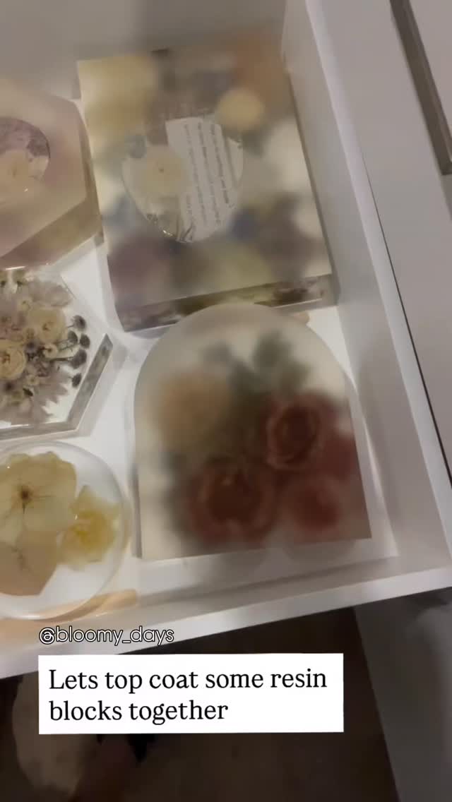 Friday Artist Feature π¨β¨
Each week weβll be highlighting some of the incredible work created by our community.
This weekβs feature is @bloomy_days, who created these stunning floral preservation pieces π
Make sure you check out their page and show them some love.
Who else loves floral preservation pieces? πΈ
Want to be featured? Tag us @justresinart in your creations.
#FridayArtistFeature #CreateWithJR #ResinArt #ResinCommunity #EpoxyResin