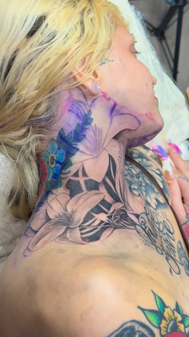 Custom tattoo designed for my client💎
Every piece I create starts with a conversation and is build to fit the body, the story and the vision behind it🧠
Austin -TX
booking & tattoo inquiries 📲 DM me
www.tatitattoo.ink
#austin #atx #tattooartistaustin #tattooaustin