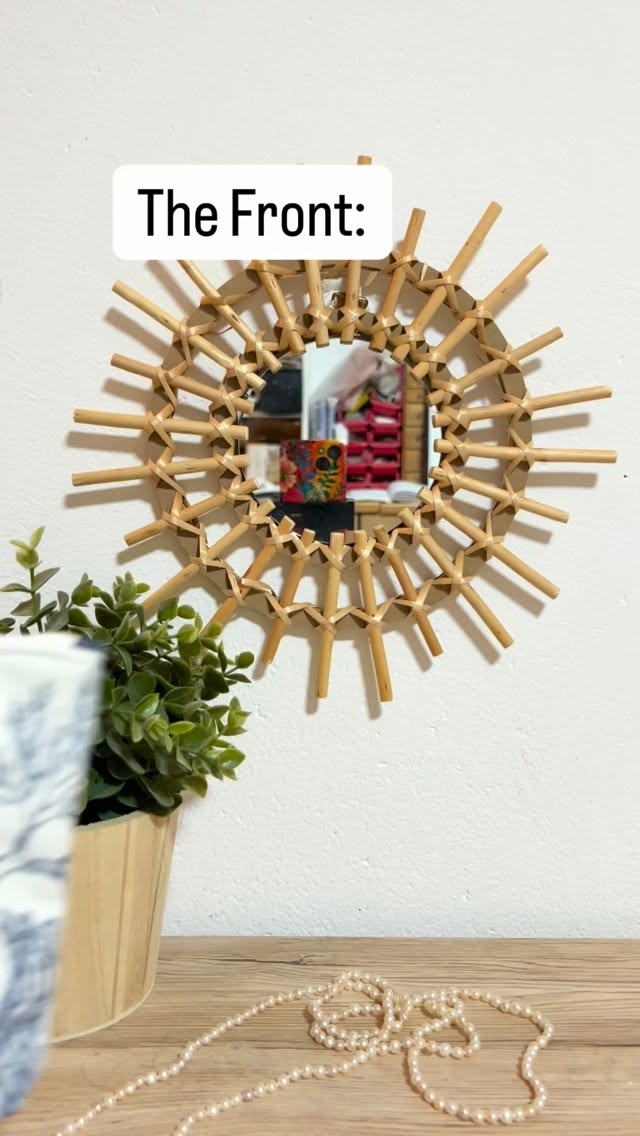 Dans ma boutique :
- Des créations artisanales uniques.
- Faites sur commande.
- Selon vos envies !
- Avec le tissu que vous choisissez.
Comme cette petite trousse matelassée en toile de Jouy beaucoup trop mignonne pour passer à côté !
Tout est dit !
Rien à rajouter 🤭
Abonnez vous si vous aimez les mignonneries ! 💕
.
.
.
#toiledejouy #surmesures #creationsartisanales #faitmainenfrance🇫🇷