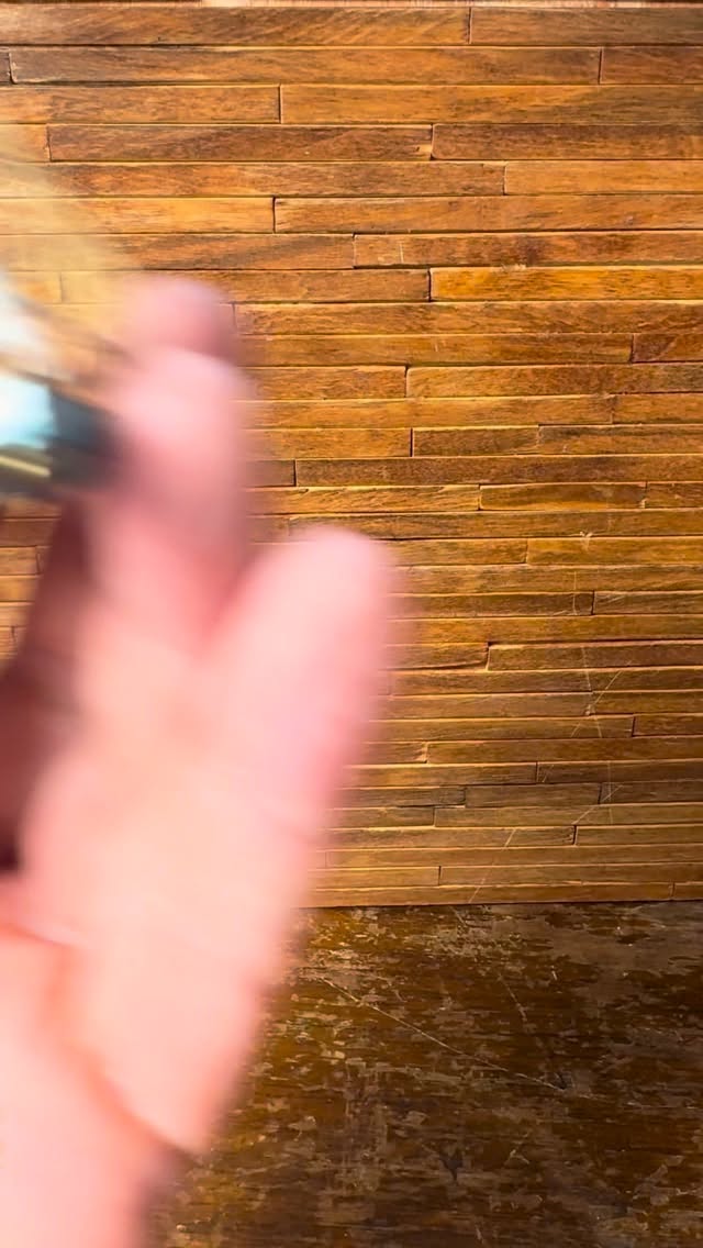 Awesome metal birdcage by @dyrbyeskovsted is featured in my latest estate auction happening now, bidding ends on Sunday there’s a link in my bio to head over to my eBay store and you can also sign up for my newsletter updates so you never miss news about this and other sales. This is an all metal bird cage with terrific details like a bottom feeder tray, gravel paper, and a beautifully sculpted bird inside.#birdsofprey #parrots_life #miniature