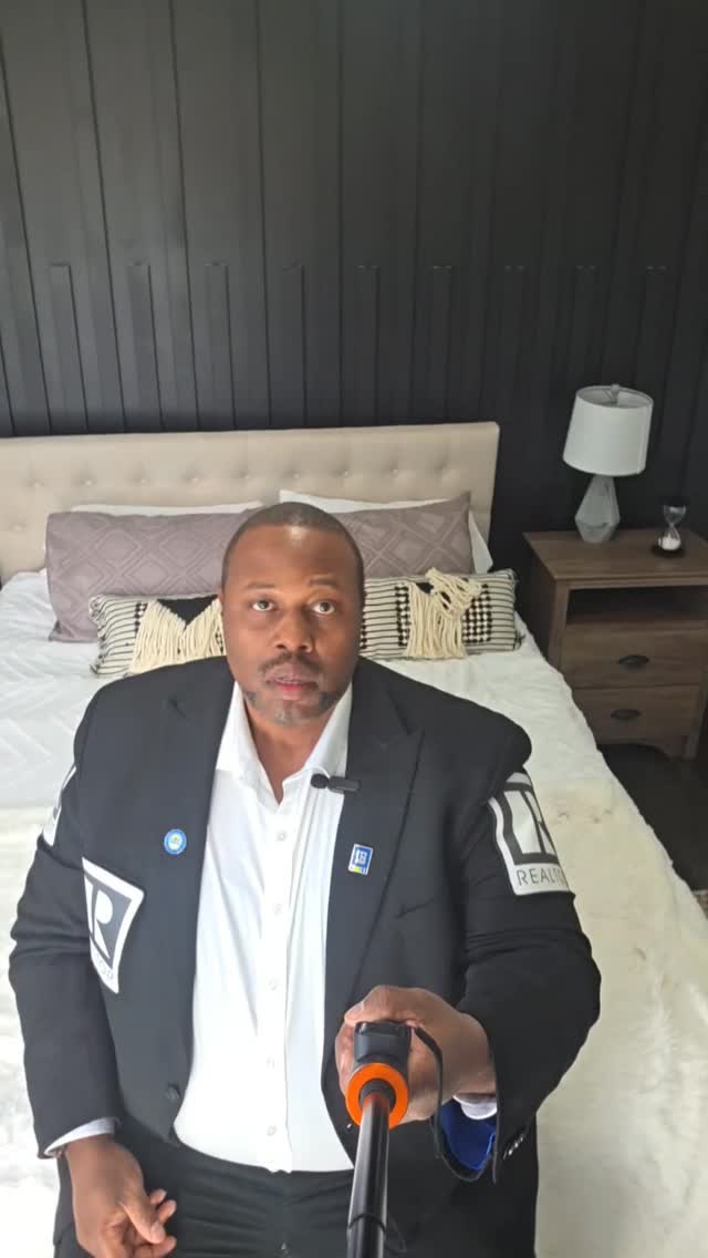 YOUR RENT = HIS CAR
Your rent might’ve just bought your landlord a new car.
Not an insult.
Just math.
Every month you pay: • Mortgage
• Taxes
• Insurance
• And profit
Over time that builds equity.
Just not for you.
Renting isn’t wrong.
But long term? It rarely builds ownership.
If you're in the Western Suburbs and curious what buying would actually look like for you, comment “RENT” and let’s run the numbers.
📍 Wheaton | DuPage County
#renting
#homeownership
#firsttimehomebuyer
#realestatetips
#wheatonil
chicagosuburbs
wealthbuilding