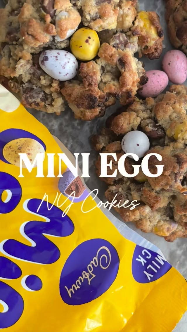 Guys are the supermarkets watching my videos? first it was Sainsbury’s with the cereal Cookie and and now M&S their speckled cookies, call me a trendsetter ( or delusional 😂)
I’ve had these on my Easter menu every year for the last three years, and they’re always the top seller 🙌🏾Should I bring them back for this year? 👀