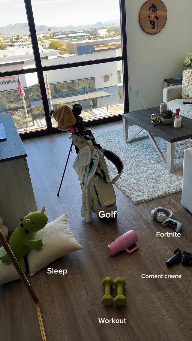 It was always going to be golf โณ๏ธ #spinthebottle #golfaddict #golffun #golfseason #golf @mandiebombs