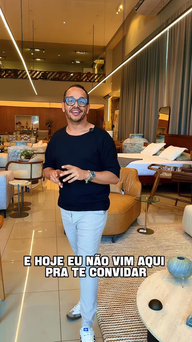 Março chegou com uma oportunidade especial para transformar seus projetos.
Durante todo o mês, a Masotti está com condições especiais para você investir em mobiliário que une design, qualidade e sofisticação.
Peças selecionadas para compor ambientes com personalidade, conforto e elegância — agora com condições que tornam o momento ainda mais ideal para tirar seu projeto do papel.
Acesse o perfil e saiba mais! 🥰