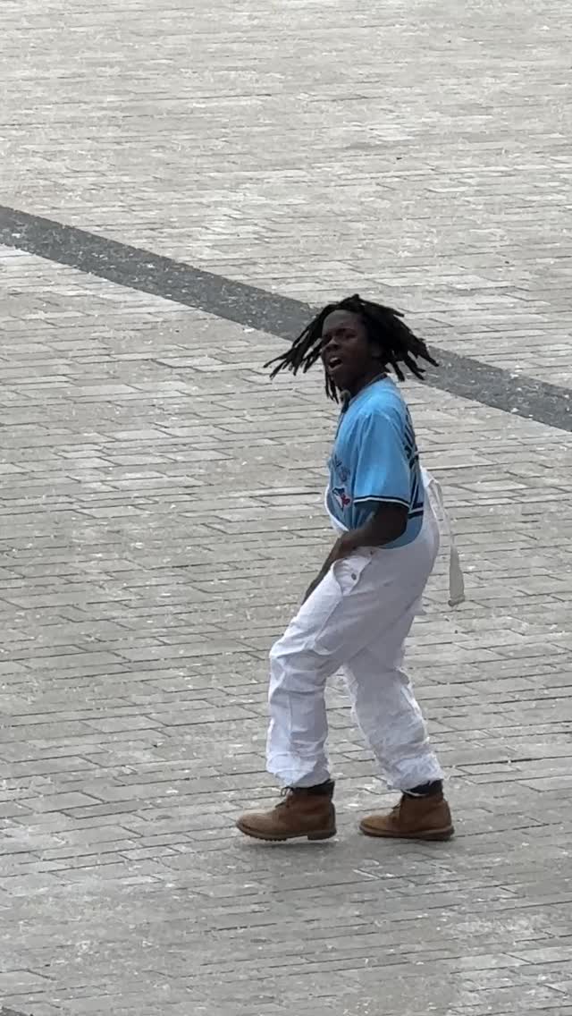 Getting this in a jays game is the 2026 goal @vladdyjr27
#4sante #baseball #vladdyjr #vladimirguerrerojr #explore