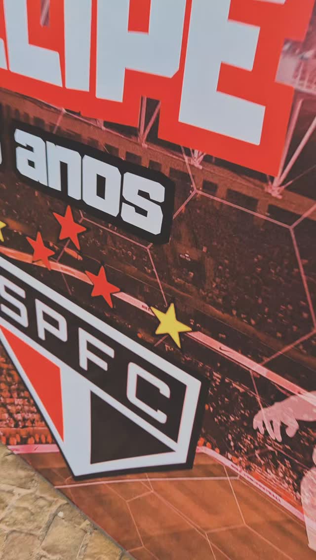 Hoje a Festa do Felipe é com o tema do São Paulo Futebol Clube, com barraquinhas personalizadas e cardápio delicioso 😋
#barraquinhasdecomida #barraquinhasgourmet #buffetadomicilio #fuzueeventos #barraquinhasparafestas