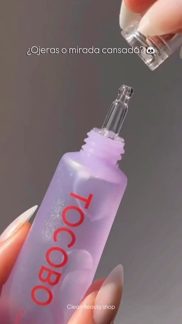 👀 3 señales de que necesitas empezar a usar contorno de ojos:
1️⃣ Tu mirada se ve cansada aunque duermas bien
2️⃣ Empiezan a aparecer líneas debajo de los ojos
3️⃣ Las ojeras no se van ni con corrector
Aquí es donde entra el Tocobo Collagen Brightening Eye Gel Cream ✨
💧 Hidrata el contorno
✨ Ilumina la zona
🫧 Textura gel ligera que se absorbe rápido
Perfecto para mantener el contorno de ojos suave, hidratado y luminoso
📍 Disponible en nuestra tienda online en Caracas
📲 Envíale este reel a tu amiga que siempre dice que tiene ojeras
💌 Guarda este post para probarlo después
#SkincareCoreano #ContornoDeOjos #SkincareCaracas #SkincareTips #KBeautySkincare