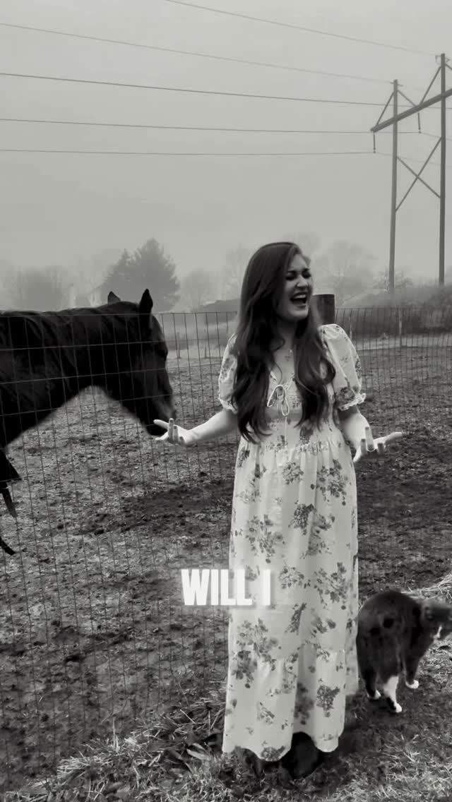 Not me just trying to film a lyric video and getting all the love from Jersey and Magoo. I think they could tell I’m struggling with this record. Every single song that you’re about to hear is massively vulnerable and emotional. From past to present every word on the record means something to me. Track list is dropping later today, so stay tuned. I’m proud of myself for this one, y’all. It’s my human diary.